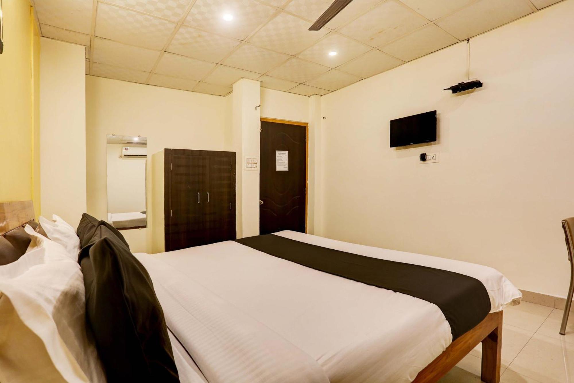 Collection O Hotel Moon Light Lucknow Exterior foto